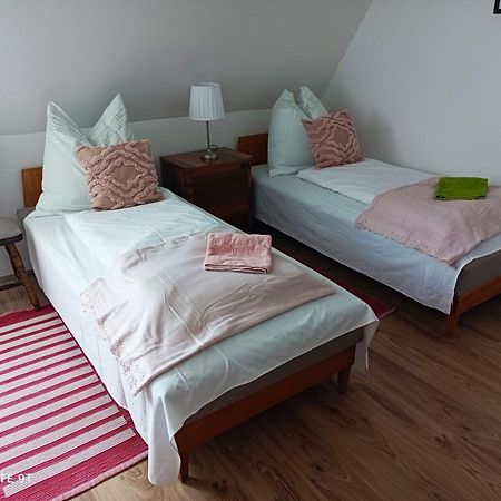 Agnes Apartmanok Harkány Buitenkant foto