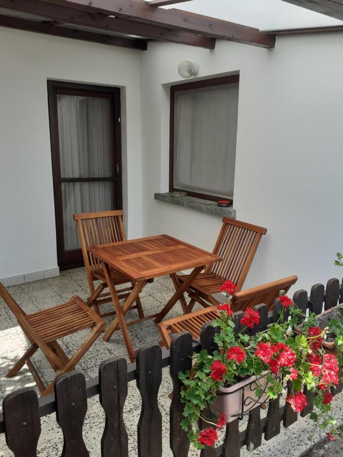 Agnes Apartmanok Harkány Kamer foto