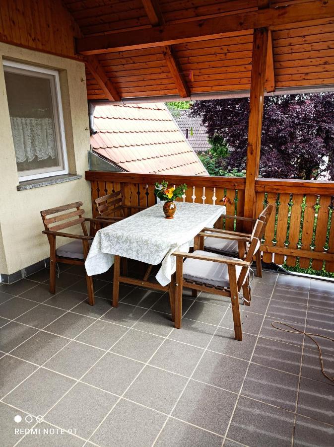 Agnes Apartmanok Harkány Buitenkant foto
